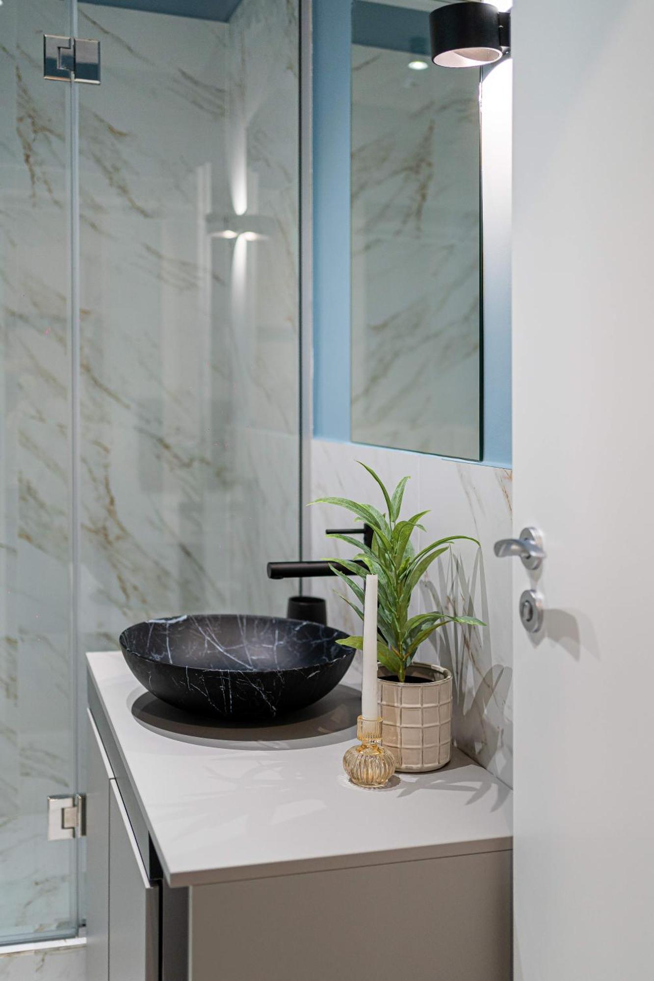 Celestial Azure - Tranquil 1Br In Piata Universitatii 부쿠레슈티 외부 사진