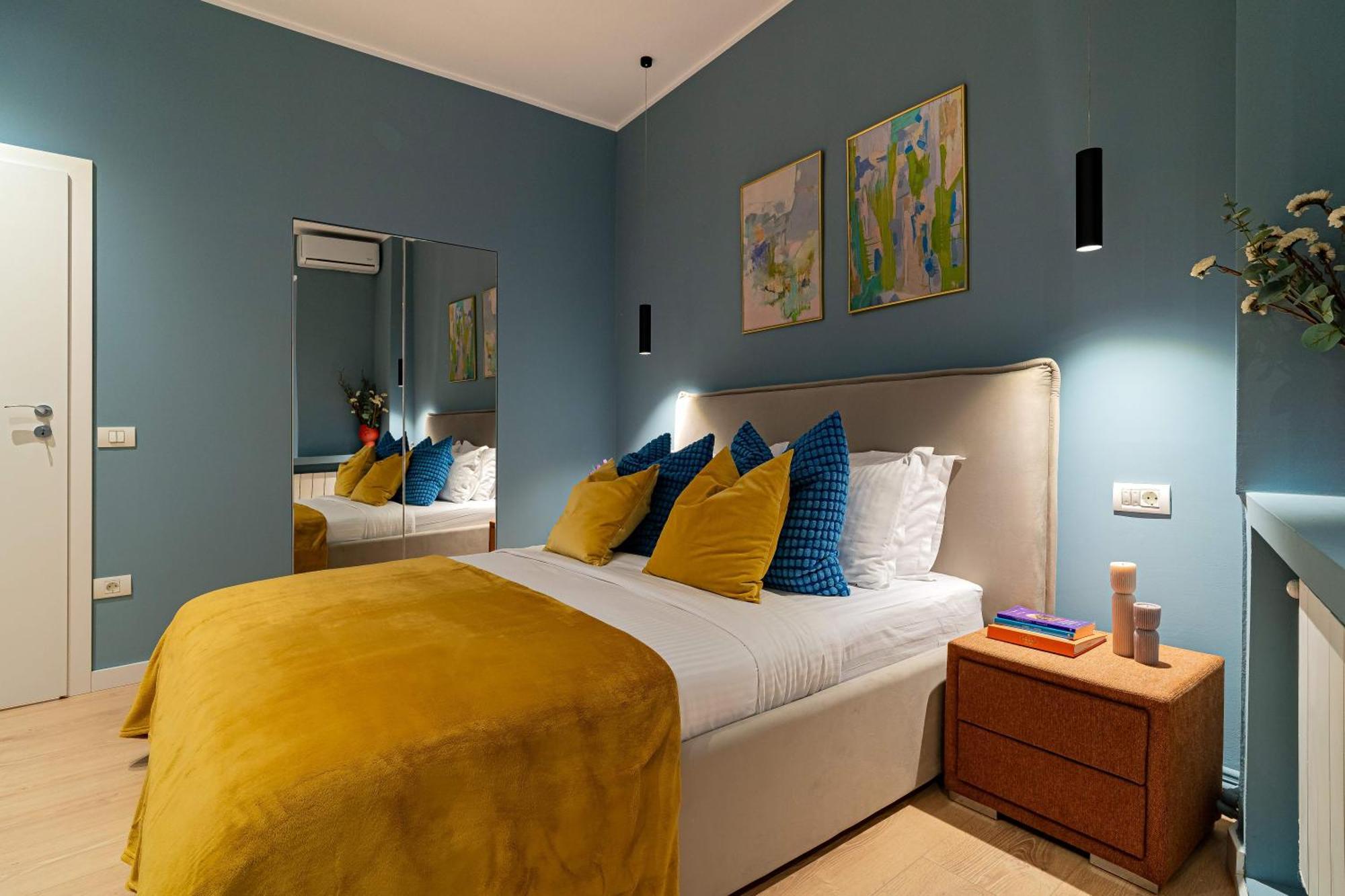 Celestial Azure - Tranquil 1Br In Piata Universitatii 부쿠레슈티 외부 사진